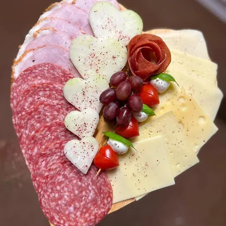 公寓 Sonnenplatz Ploninger 巴德小基希海姆